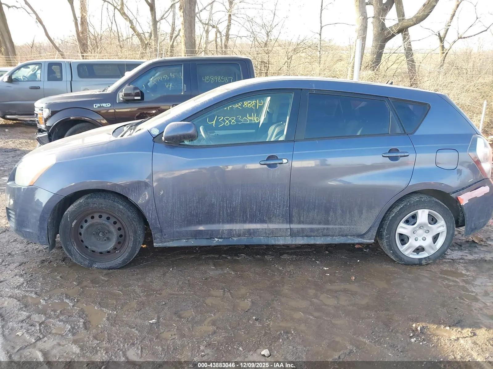 2009 Pontiac Vibe w/1SA