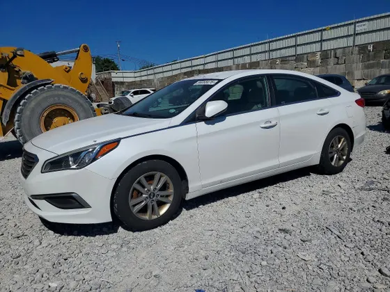 2016 Hyundai Sonata 2.4L SE
