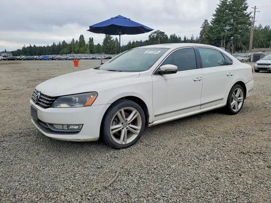 2014 Volkswagen Passat TDI SEL Premium