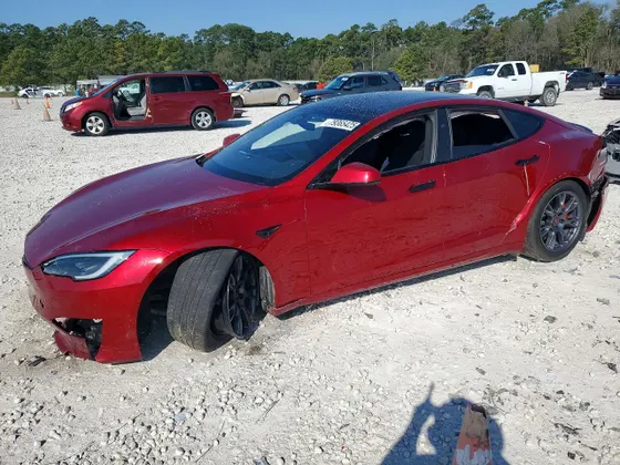 2024 Tesla Model S Plaid