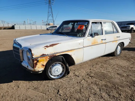 1970 Mercedes-Benz 250