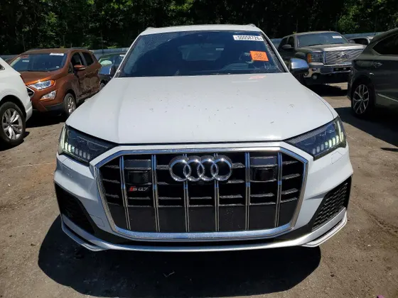 2023 Audi SQ7 Prestige