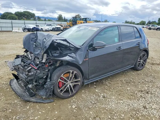 2017 Volkswagen Golf GTI S