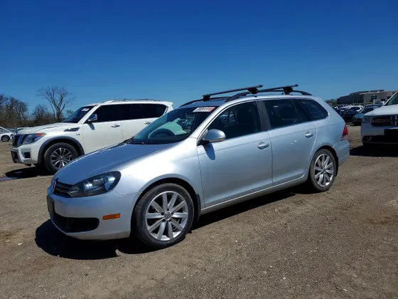 2014 Volkswagen Jetta SportWagen TDI w/Sunroof