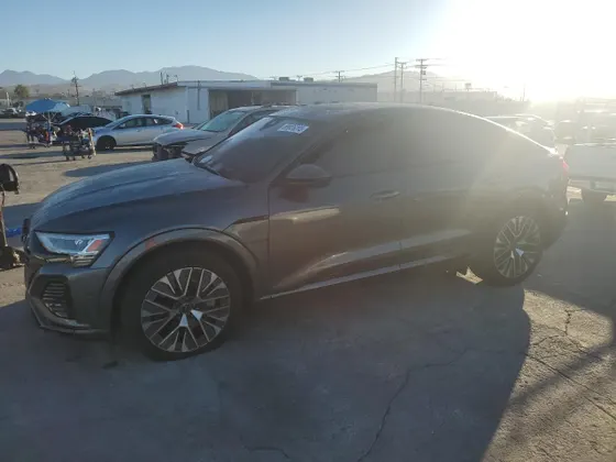 2024 Audi Q8 e-tron Sportback S line Premium Plus