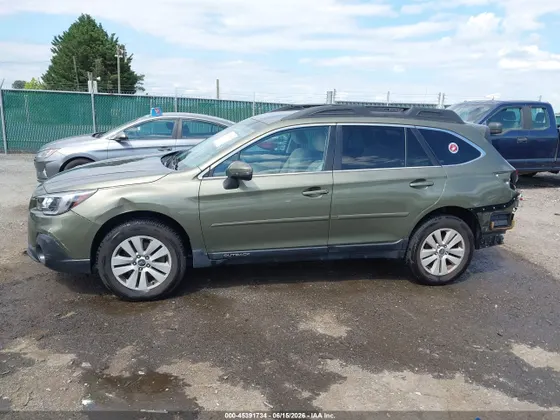 2018 Subaru Outback Premium