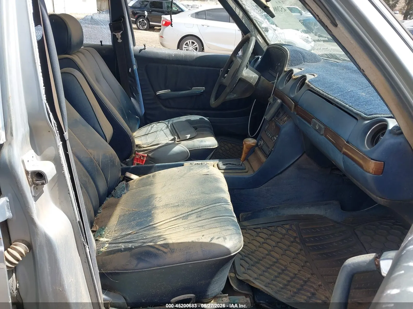 1983 Mercedes-Benz 300 Series 300D-T