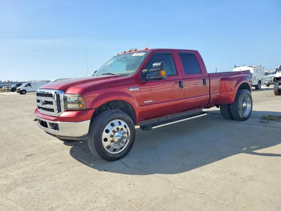 2005 Ford Super Duty F-350 DRW XL