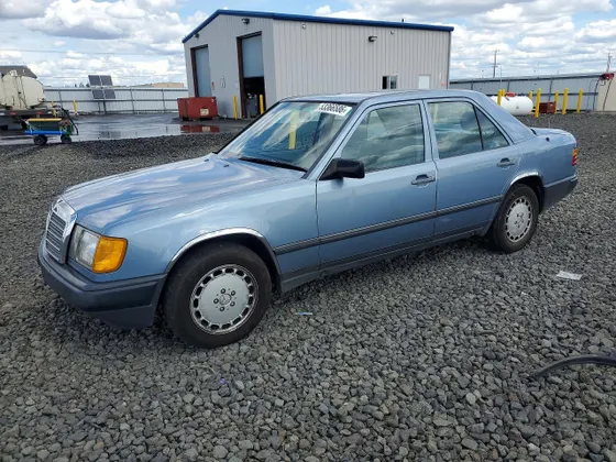 1988 Mercedes-Benz 260 Series 260