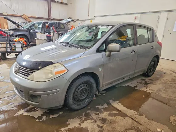 2008 Nissan Versa 1.8 SL