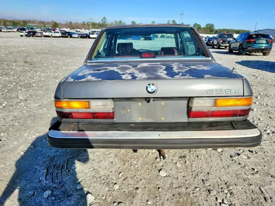 1986 BMW 528 - 533 - 633 - 733 528E