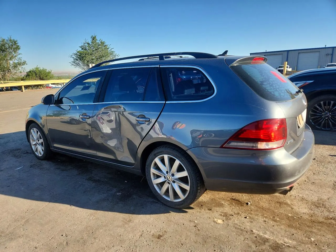 2013 Volkswagen Jetta SportWagen TDI w/Sunroof & Nav