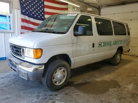 2007 Ford Econoline Wagon XL