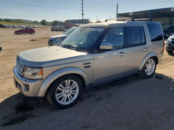 2014 Land Rover LR4 LUX