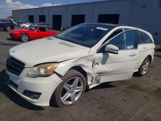 2011 Mercedes-Benz R-Class R 350