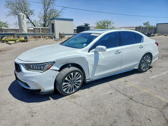 2018 Acura RLX w/Technology Pkg