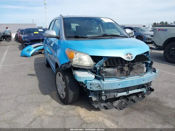 2014 Scion xD