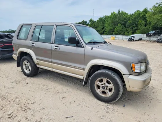 2000 Isuzu Trooper S