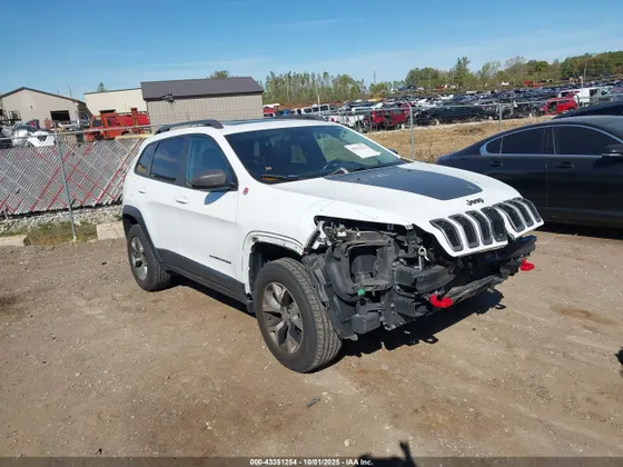 2016 Jeep Cherokee Trailhawk