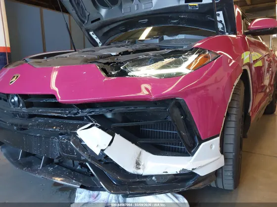 2024 Lamborghini Urus Performante