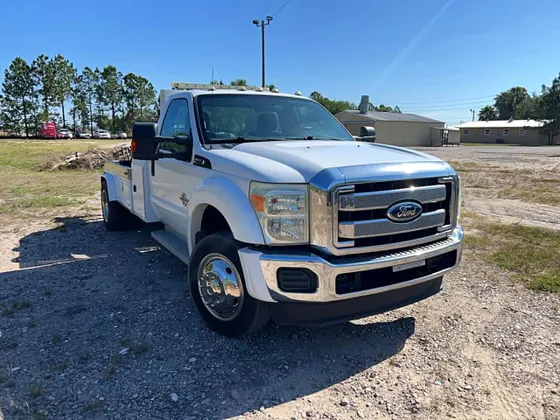 2011 Ford Super Duty F-550 DRW XL