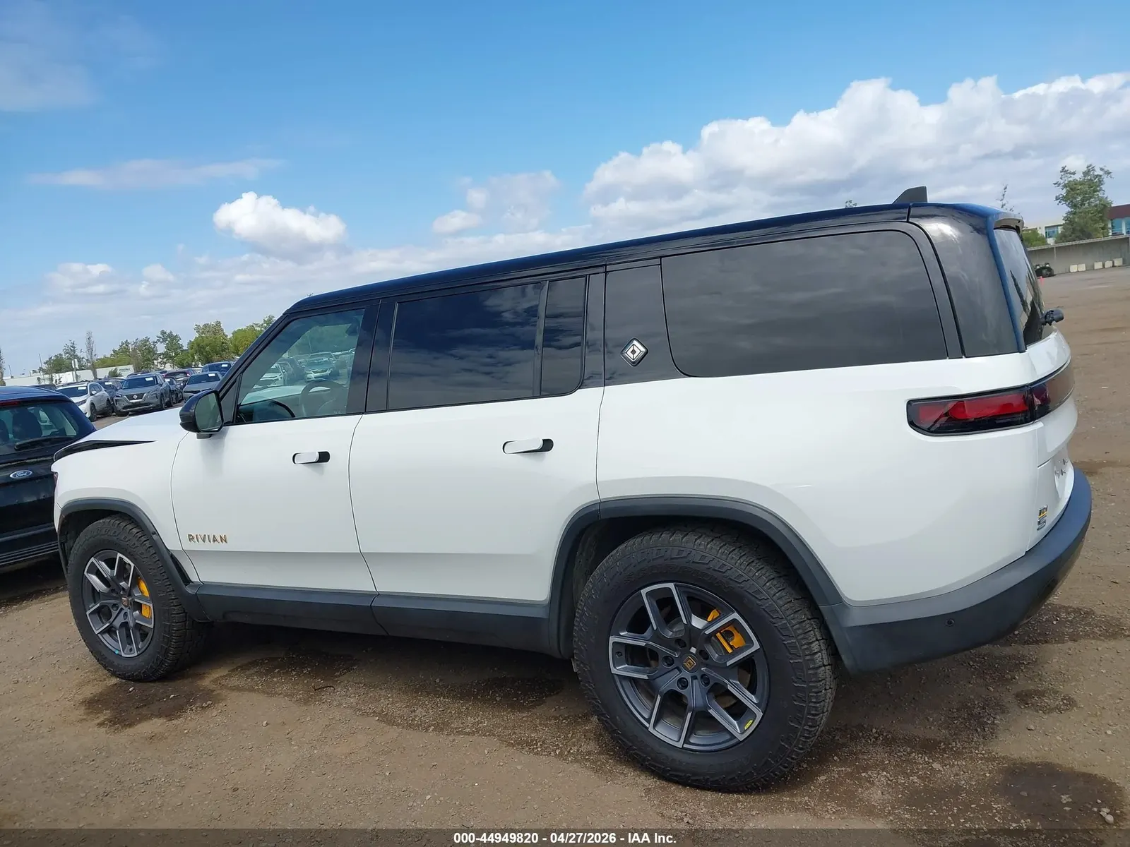 2023 Rivian R1S Adventure