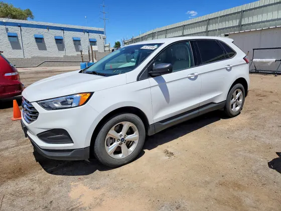 2021 Ford Edge SE