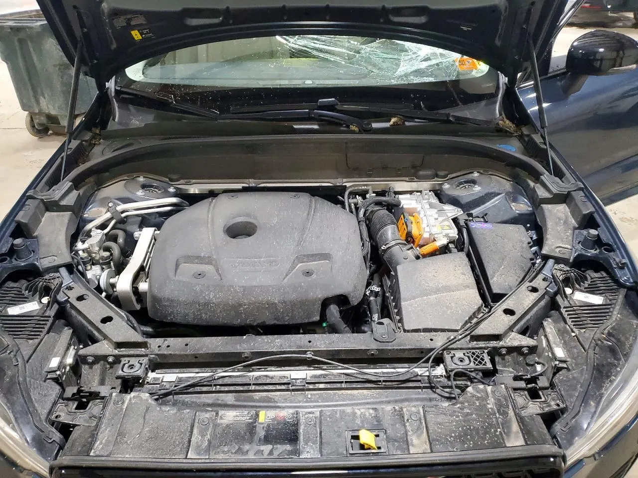 2025 Volvo XC60 Plug-In Hybrid Plus