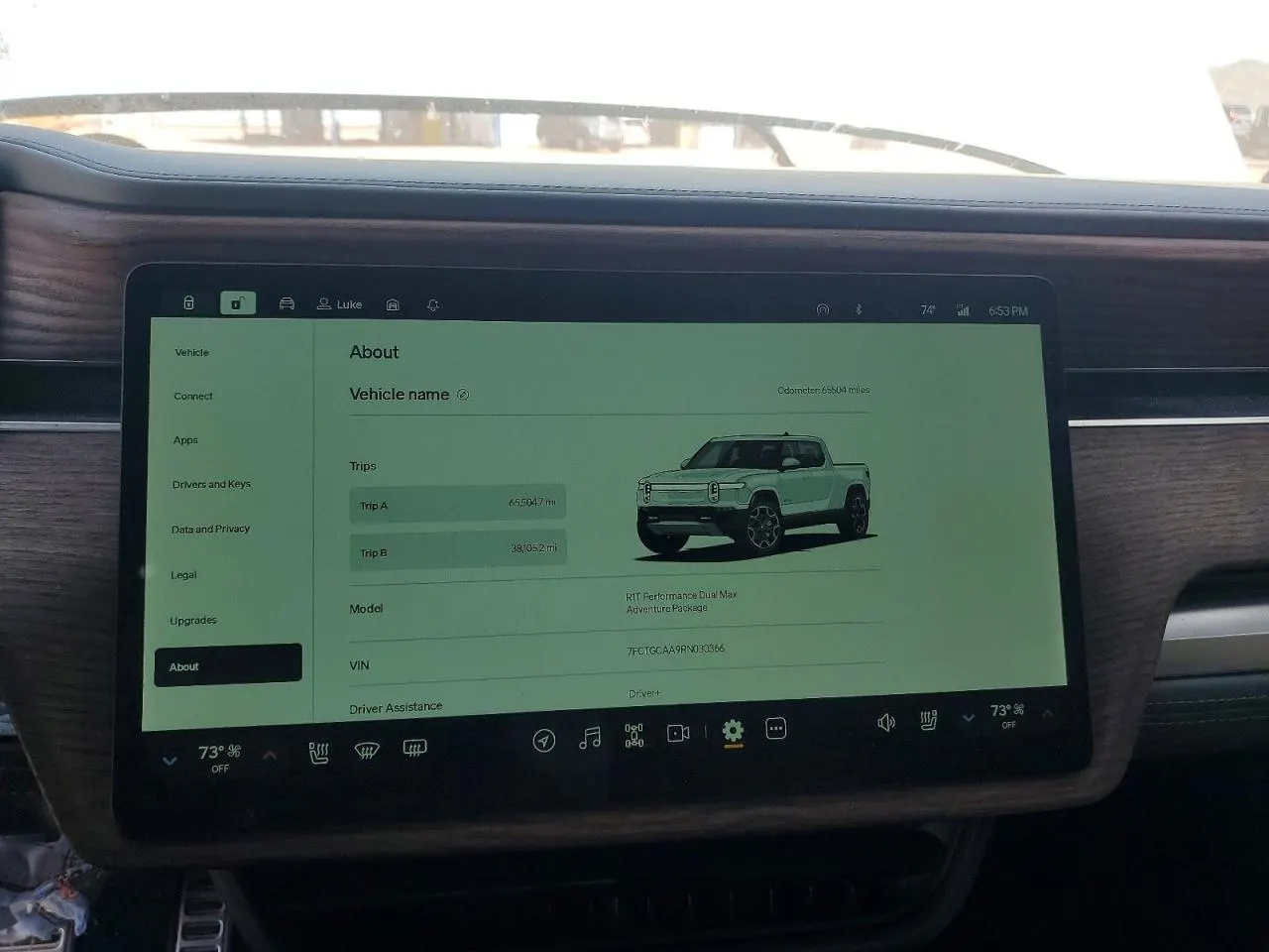 2024 Rivian R1T Adventure