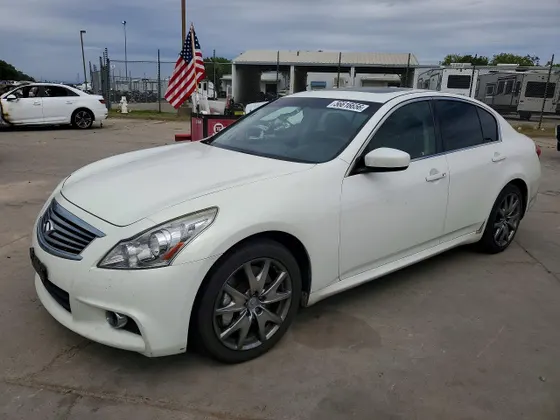 2012 INFINITI G37 Sedan Journey