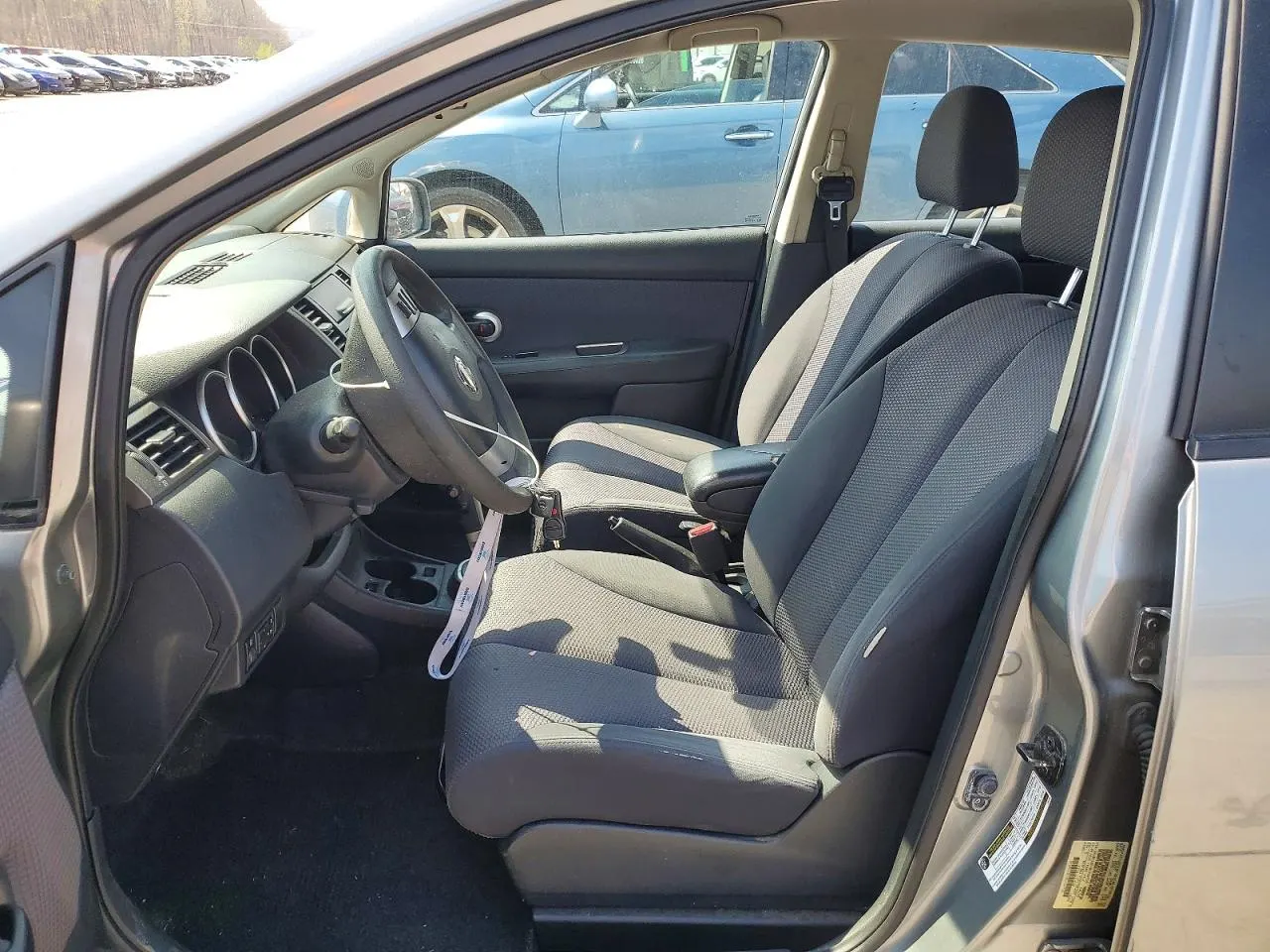 2008 Nissan Versa 1.8 SL