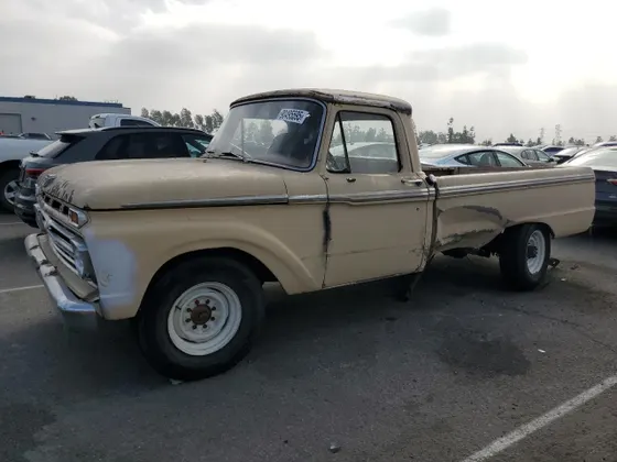 1965 Ford F-250