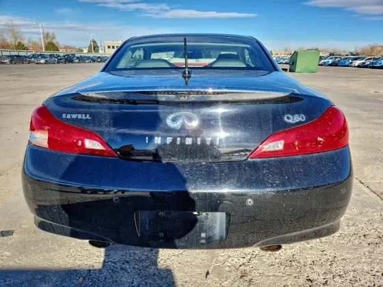 2014 INFINITI Q60 Convertible