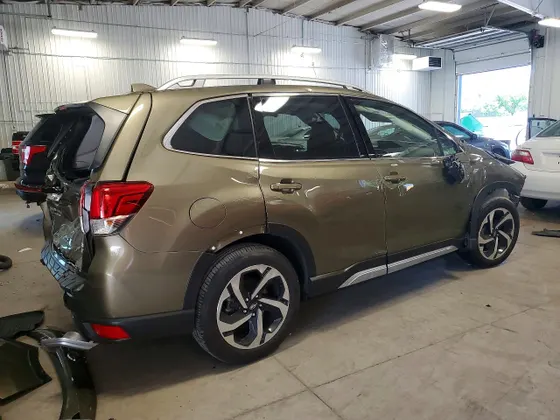 2023 Subaru Forester Touring
