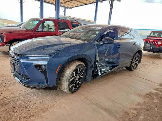 2025 Toyota Crown Signia XLE