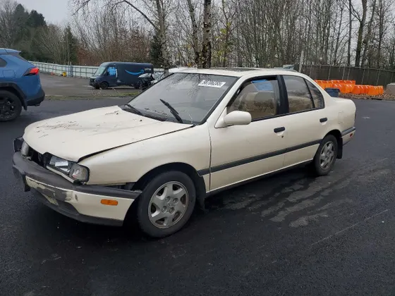 1991 INFINITI G20 Luxury Sports