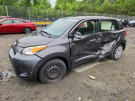 2012 Scion xD