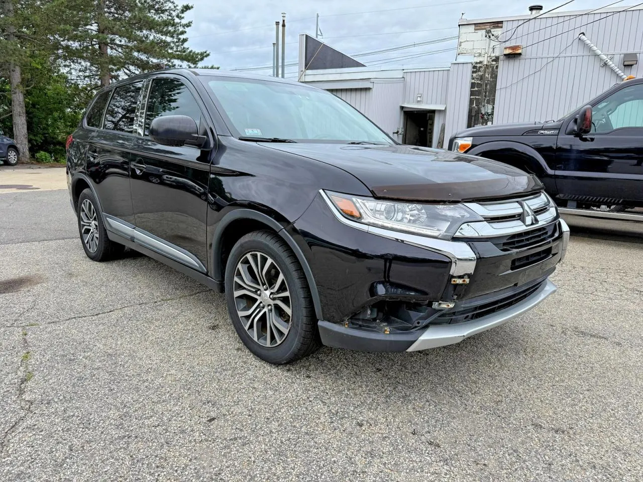 2018 Mitsubishi Outlander ES
