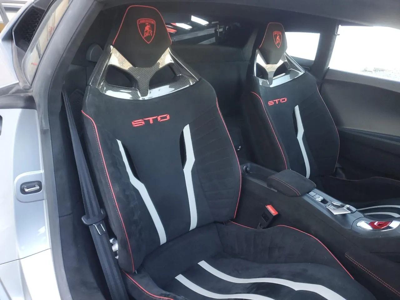 2023 Lamborghini Huracan STO STO