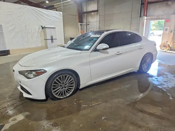 2018 Alfa Romeo Giulia Ti Sport