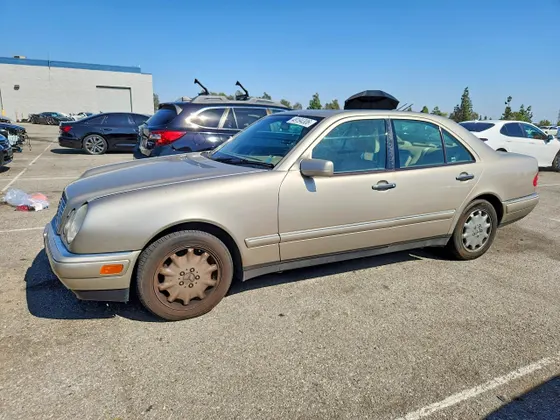 1998 Mercedes-Benz E