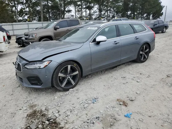 2018 Volvo V90 R-Design