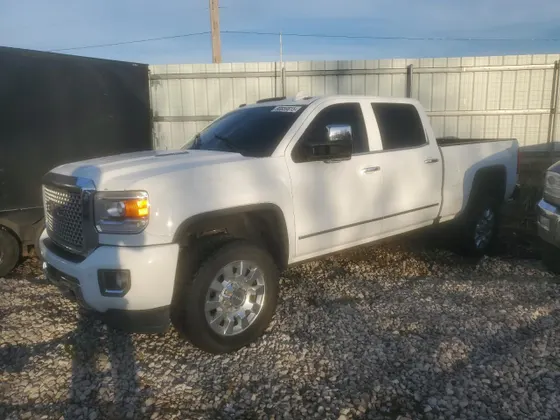 2016 GMC Sierra 3500HD Denali