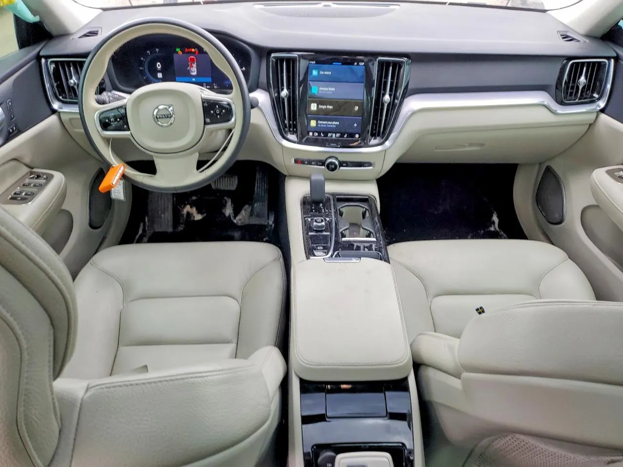 2024 Volvo S60 Recharge Plug-In Hybrid Core Dark Theme