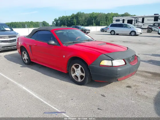 2000 Ford Mustang