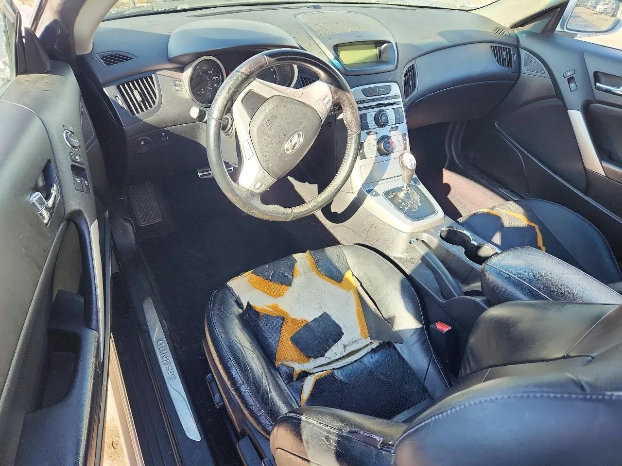 2010 Hyundai Genesis Coupe Grand Touring w/Nav