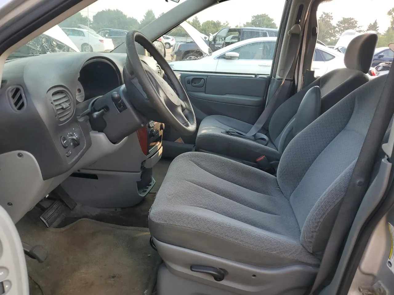 2006 Chrysler Town & Country SWB TOWN & COUNTRY