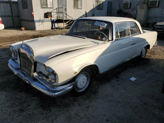 1962 Mercedes-Benz 220 220 SE