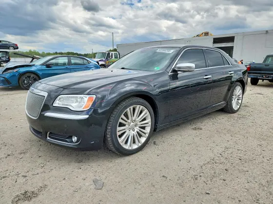 2013 Chrysler 300 300C John Varvatos Limited Edition