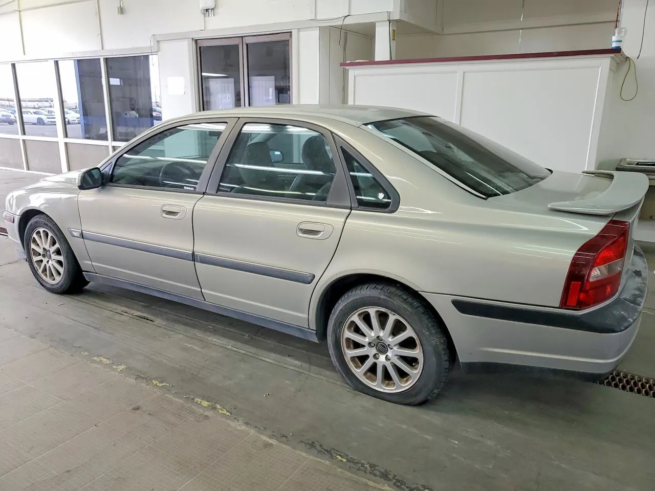 2001 Volvo S80